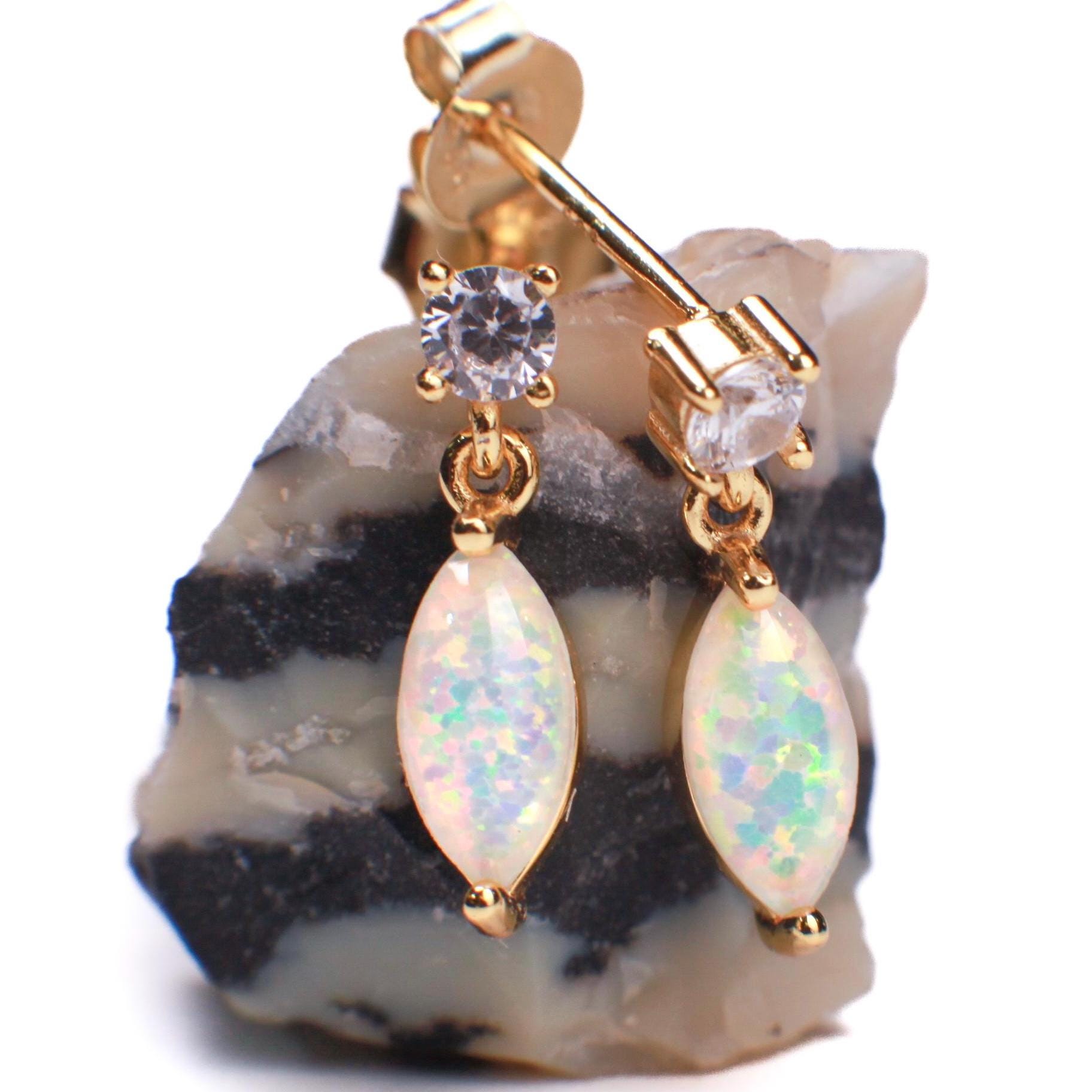 Boucles D'oreilles Opale De Feu (lab Created) Avec Cz - Modèle Goujon Fleur - Argent