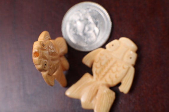 Carved Buffalo Bone Gold Fish, 25x38mm Hand Craft… - image 3
