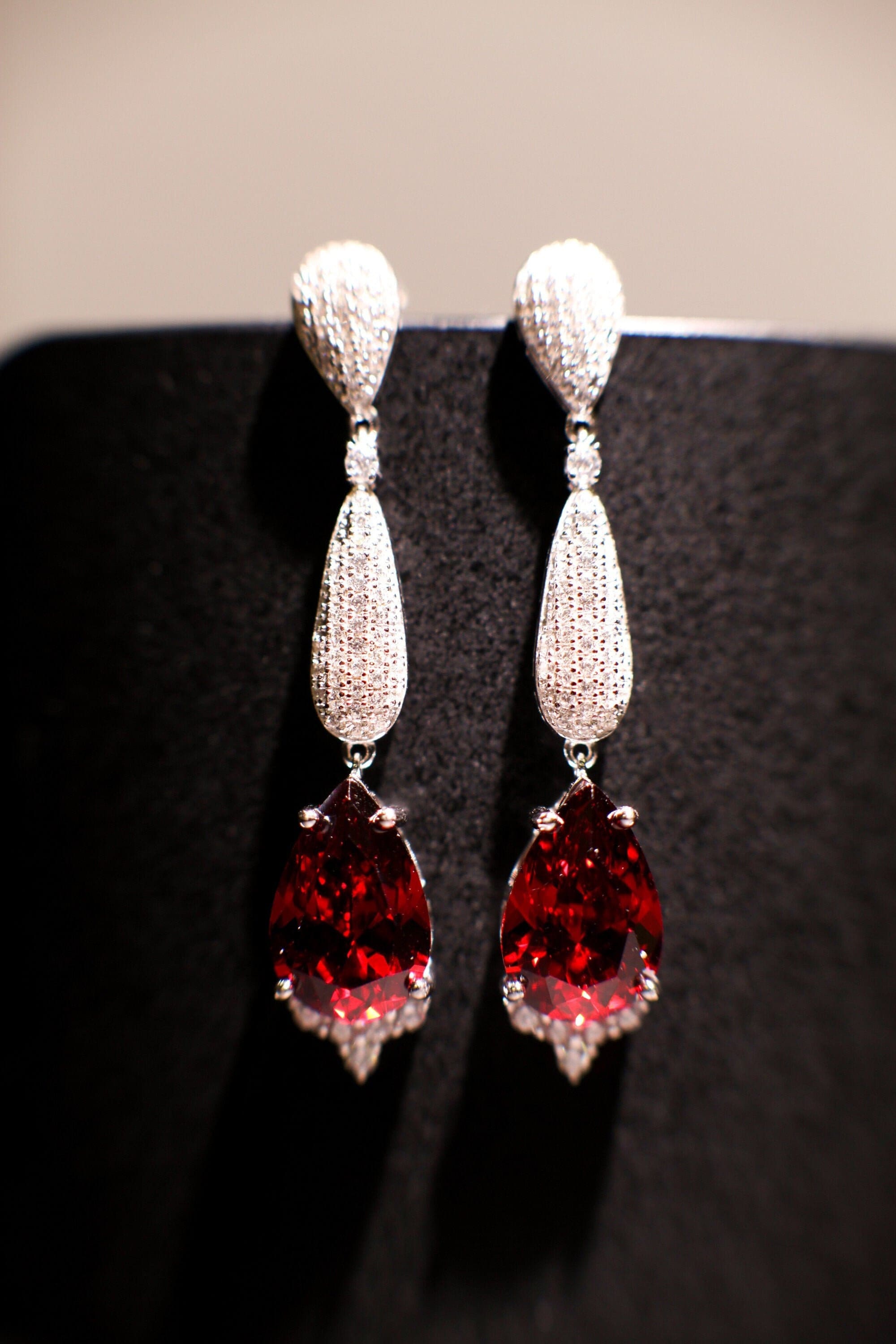 Collana in argento sterling a forma di cerchio con zirconia