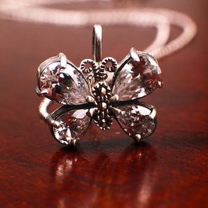 Markasit 925 Sterling CZ Diamant Schmetterling Anhänger 16 x 20 mm Halskette mit Rhodium Non Tarnish Sterling Silber Kette, Vintage, Antique Geschenk