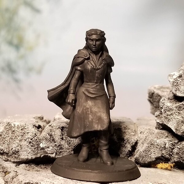 Daenerys Targaryen Later Seasons Primed and Unpainted Tabletop Miniature