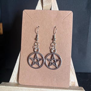 Small Pentacle Earrings – Wiccan Pentagram Dangle Earrings – Gothic Witch Jewelry – Pagan Star Earrings