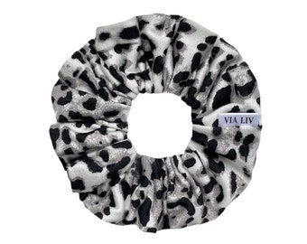 Snow Leopard Hair Scrunchie | Leopard Scrunchie | Animal Print Scrunchie | Hair Scrunchies | Hair Elastic | Hair Accessory | VIA LIV