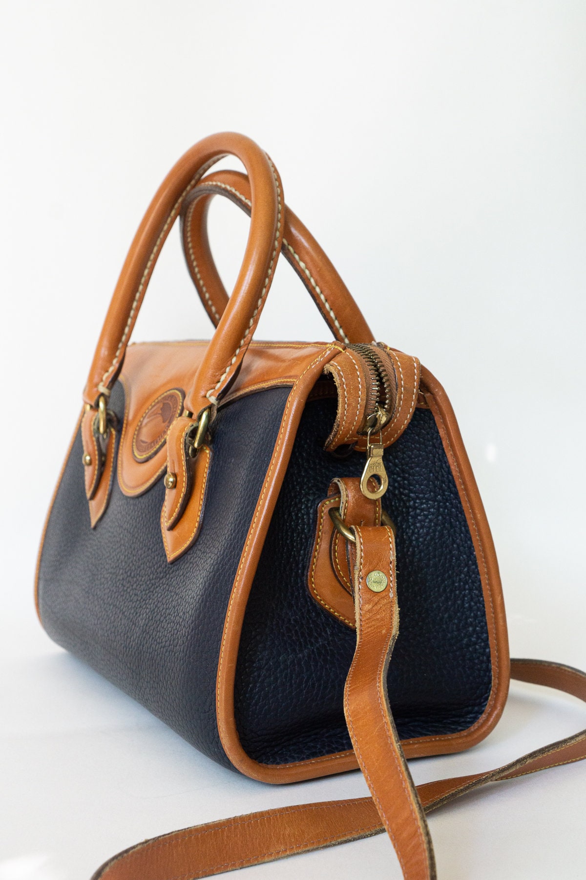 Authentic Dooney and Bourke Purse, Classic Satchel Vintage Dooney and