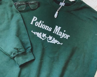 Potions Major Green crewneck