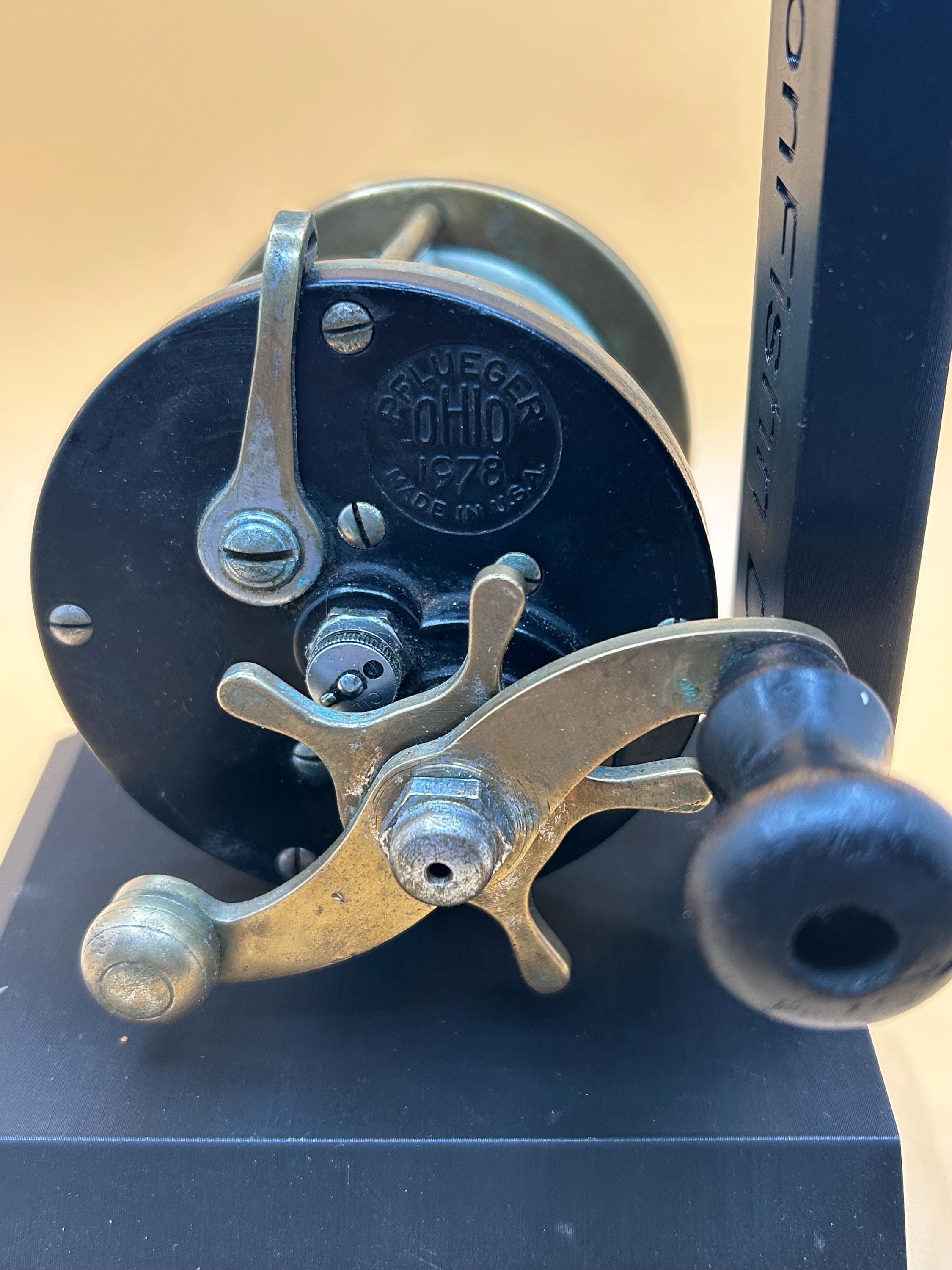 Vintage Pflueger Reel - Etsy