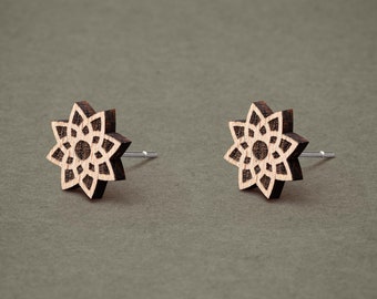 Wooden stud earrings - earring - 9 mm & 7 mm - star