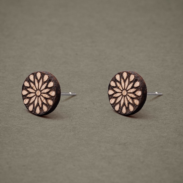 Wooden Stud Earrings - Earring - 9mm & 7mm - Flower