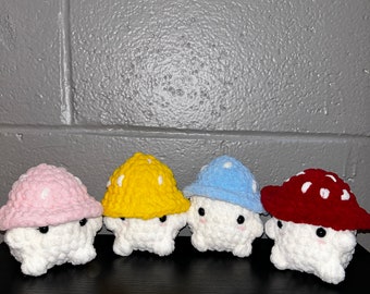 Cute Mushroom Pal Crochet Plushie Amigurimi