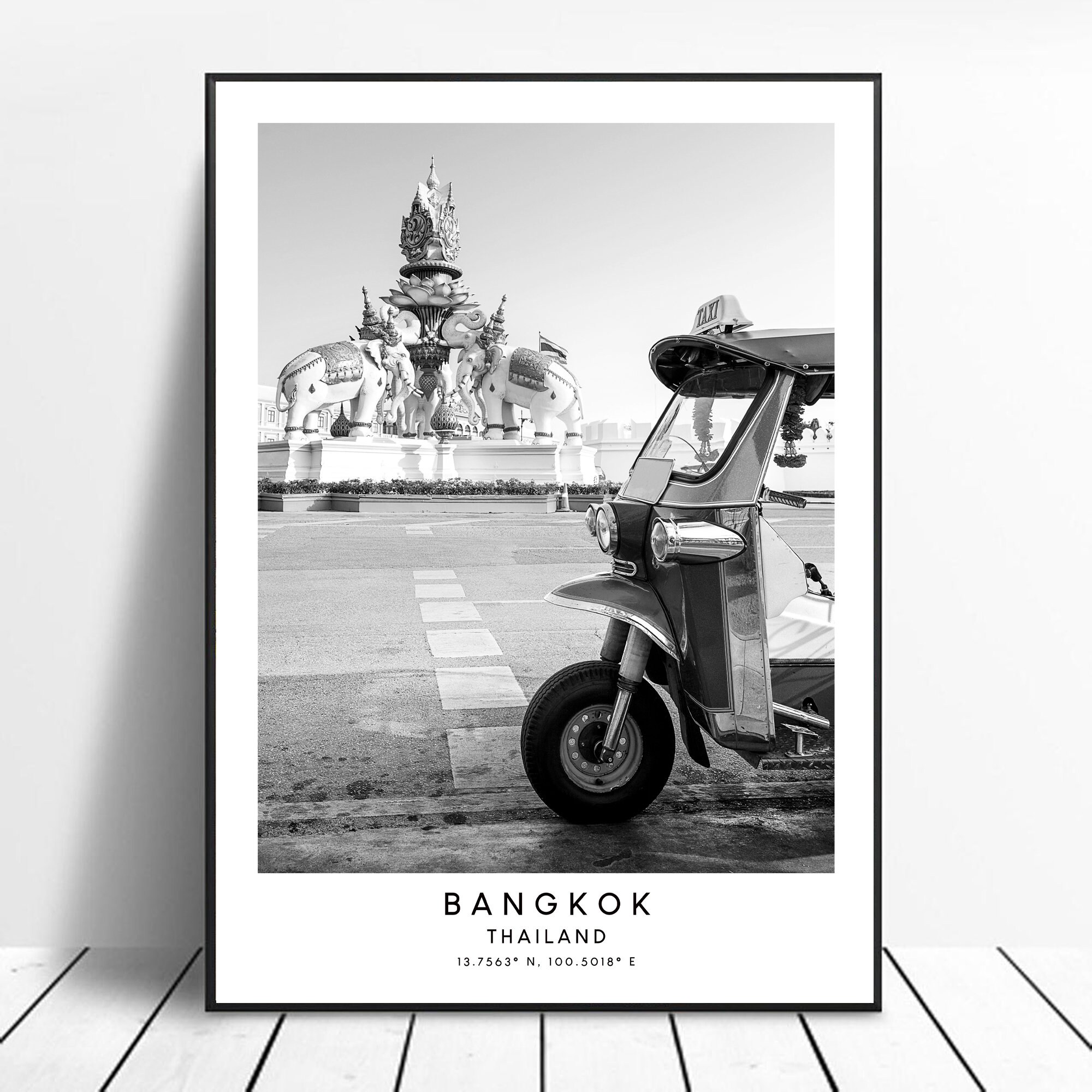 マニット・スリワニチプーン写真集BANGKOK IN BLACK & WHITE il_fullxfull.3624249652_ptwe.jpg