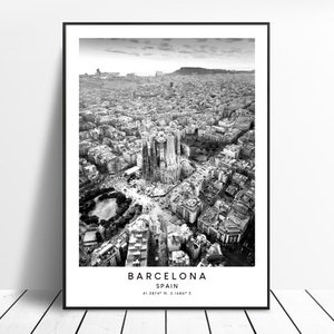 Barcelona Travel Print Black and White Barcelona City Poster Barcelona Spain Wall Art Print Minimalist Barcelona Wall Décor Poster Gift