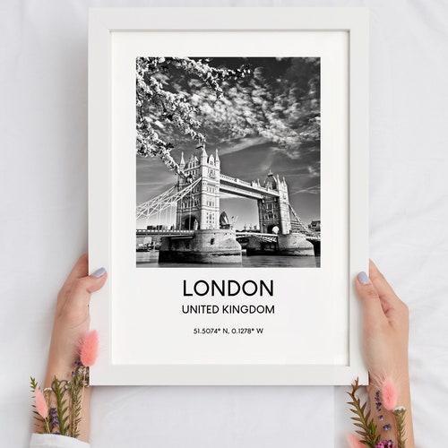 LONDON Black and White Wall Art Illustration Drawing Print Etsy