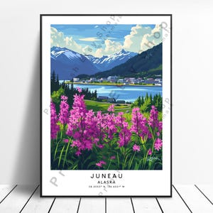 Puede incluir: Una ilustración colorida de un paisaje con montañas, un lago y un pueblo en la distancia. En primer plano, un campo de flores silvestres rosas. El texto "JUNEAU ALASKA 58.3005° N, 134.4201° W" está en la parte inferior de la imagen.