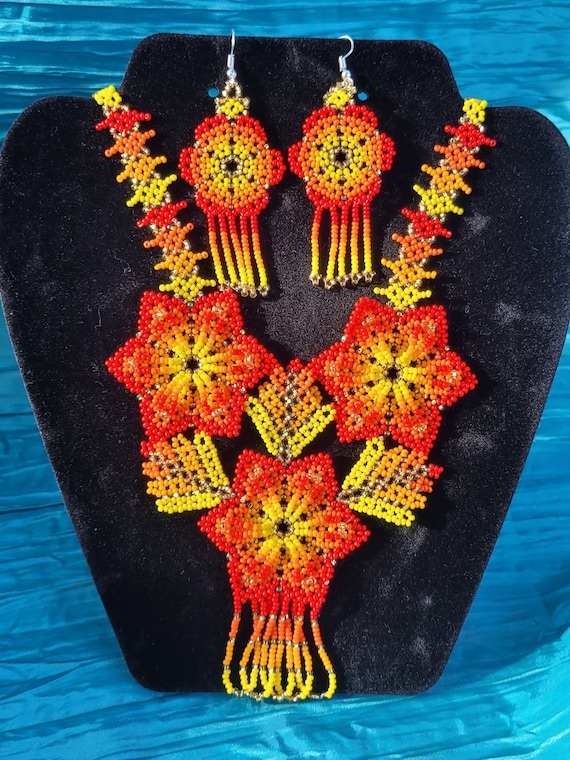 Unique gift for women Huichol art authentic handmade Three flowers beaded necklace Mexican jewelry