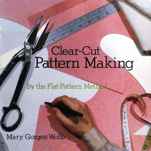 VINTAGE Pattern making; Garment design; Clear-cut pattern making by the flat-pattern method; 220 pages; DIGITAL PDF