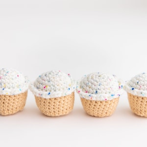 Cupcake, Crochet, Dessert, Play Food, Play Dessert, Play Kitchen, Children's Toys, Crochet Cupcake, Crochet Kitchen, Crochet Play Food