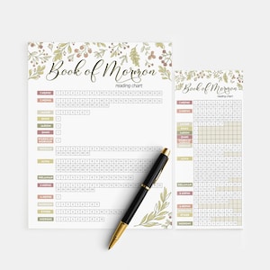 Puede incluir: Un gráfico de lectura del Libro de Mormón imprimible con un borde floral. El gráfico está dividido en secciones para cada libro del Libro de Mormón, con columnas numeradas para cada capítulo.