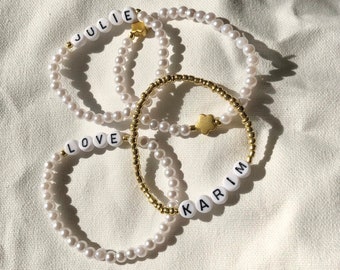 pulsera elástica con cuentas personalizadas / joyas personalizadas / nombre de la letra con cuentas de semillas / pulseras iniciales / Coqueta / Regalo del Día de la Madre de Cumpleaños