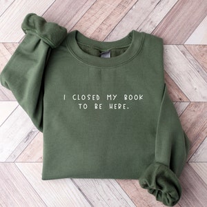 Book Sweatshirt, Bookworm sweatshirt, bookish sweatshirt, book club sweatshirt, Bookworm Sweater, book club gift, Book Lover, Book Crewneck
