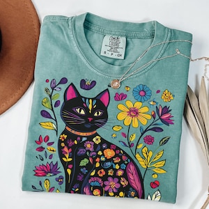 Cat Shirt, Floral Cat Shirt, Purr Shirt, Cat Mom Floral Cat Tee Cat Lover Shirt Animal Lover Tee Cat Lovers Shirt Gift for Mom Gift for Dad