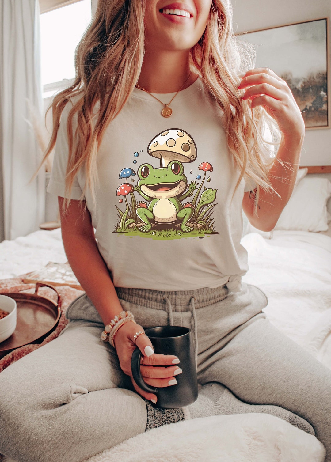 Frog Mushroom Tshirt Cottagecore Froggy Tee Oversized UNISEX - Etsy