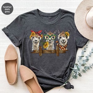 Cute Alpaca Tees, Animal Graphic Crewneck Sweatshirt, Alpaca Gifts, Funny Alpaca Shirt, Funny Gift, Shirt for Women, Gift for Her