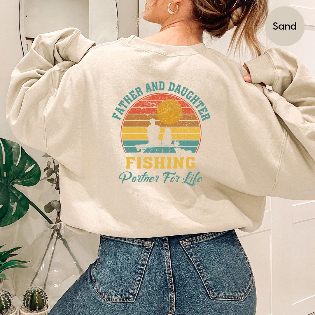 Vintage Fishing Sweatshirt Gifts for Fisherman Dad, Fathers Day