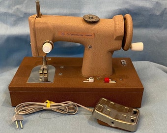 Vintage Working Child's Toy Sewing Machine Signature Junior