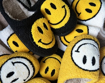 Smiley Face Slippers | S-XL  Black White Yellow | Aesthetic Y2K Retro Preppy Accessories Cool Chill Winter Socks Warm Clothing Cosy Plush