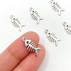 Silver Fish Bone Charm, Silver Animal Charm for Jewelry, Charm Pendant Bracelet DIY Y2K Jewelry Findings Wholesale, 7mmx15mm