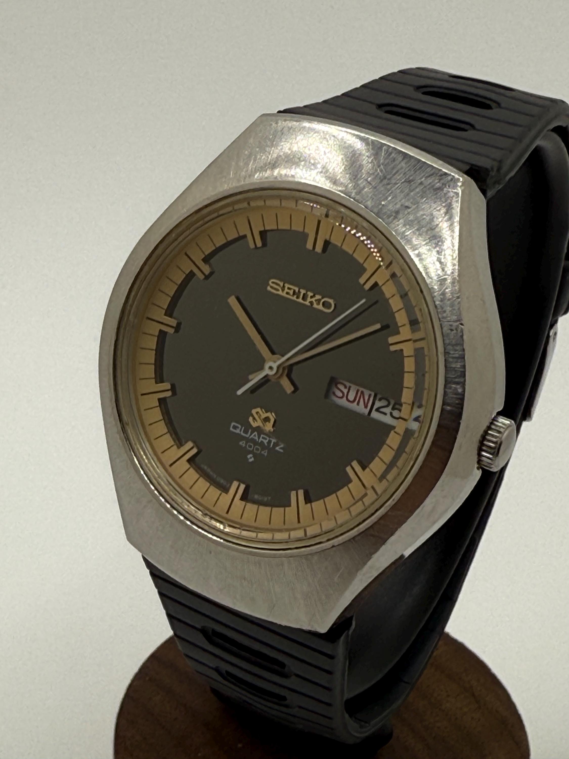 Vintage Rare Seiko SQ 4004 0903-8009 G Two-tone Dial With Day Date