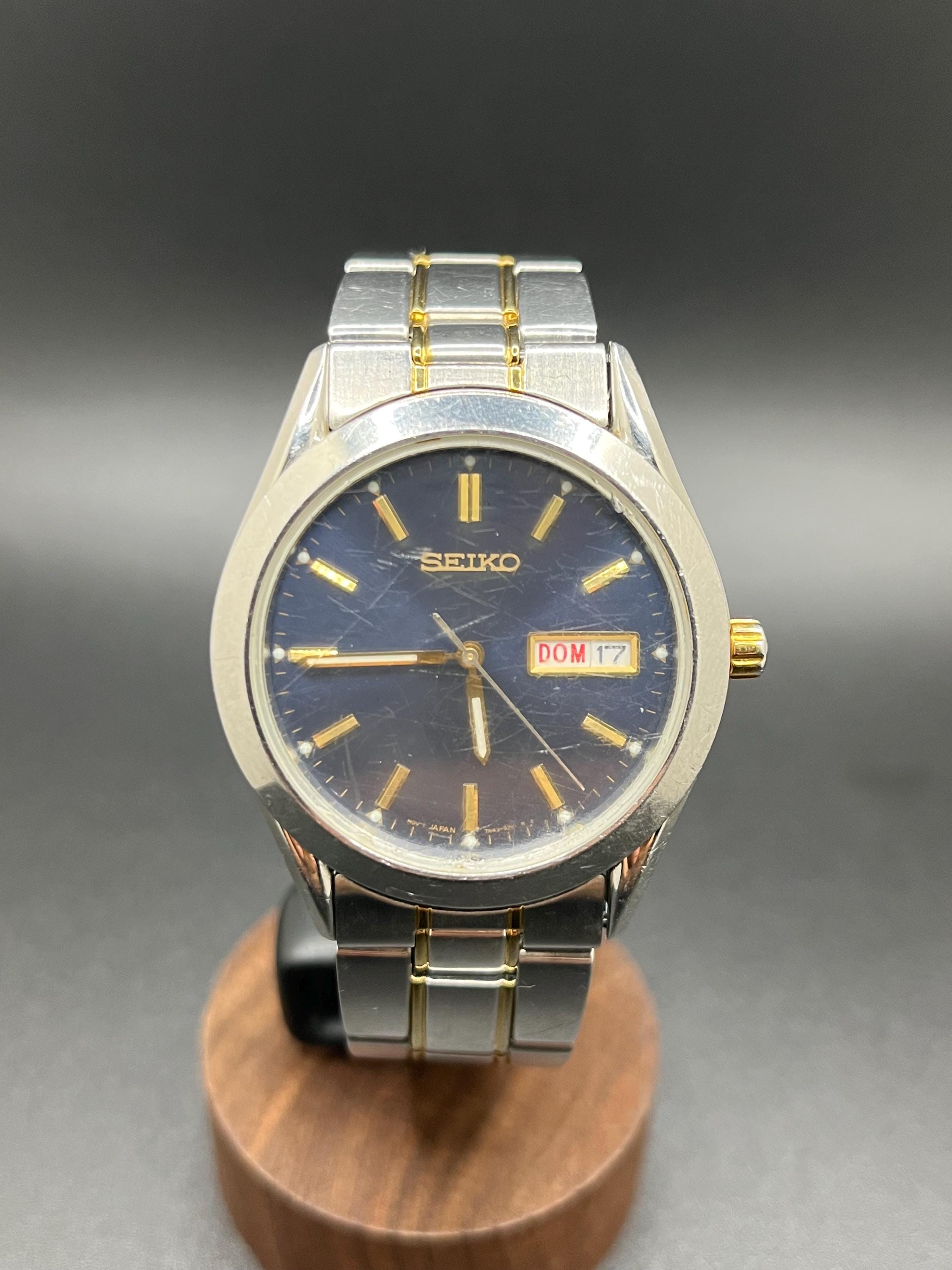Vintage Seiko Quartz Day Date 7N43-9070 Blue Dial Men's Two-tone