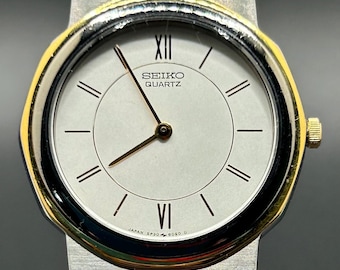Vintage Seiko 5P30-6039 Two Tone Bracelet Roman Numeral Dial Men’s Quartz Watch