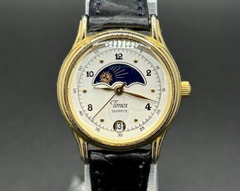 Vintage Waltham Ladies Quartz Watch Two-tone Gold Silver 
