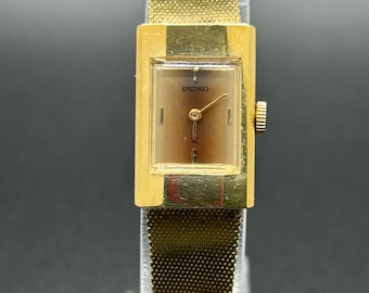 Vintage Seiko 11-3849 Gold Tone Rectangular Dial Mesh  display picture 2