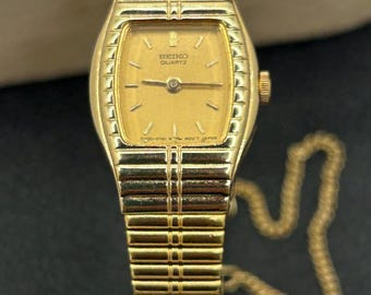 Vintage 1980s Dainty Seiko 2Y00-5168 Quartz Gold Tone Women’s Elegant Dress Watch