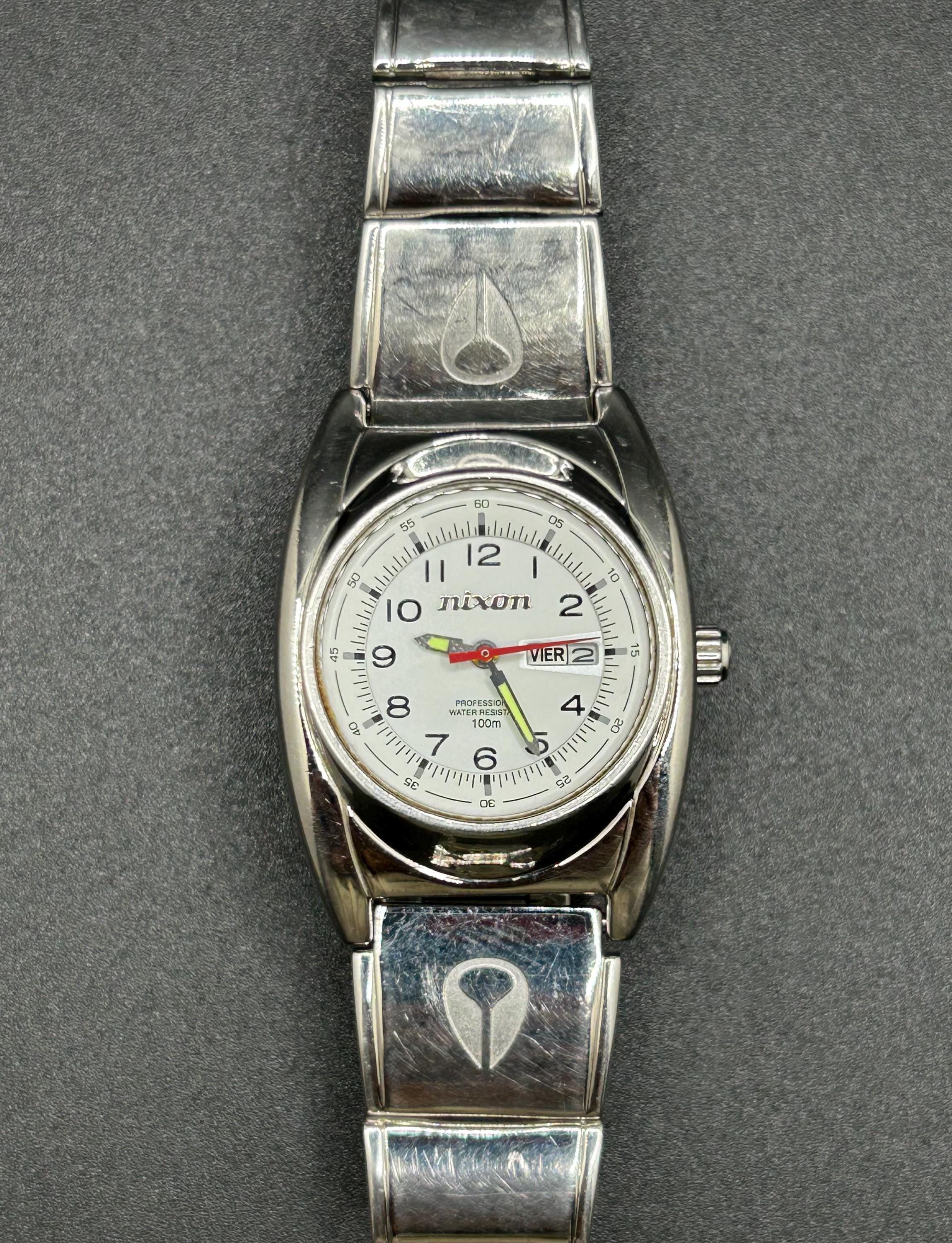 Vintage Nixon The “Small Don” Women’s Timepiece Vintage Nixon the Small Don “YOU KNOW” Women main image 3
