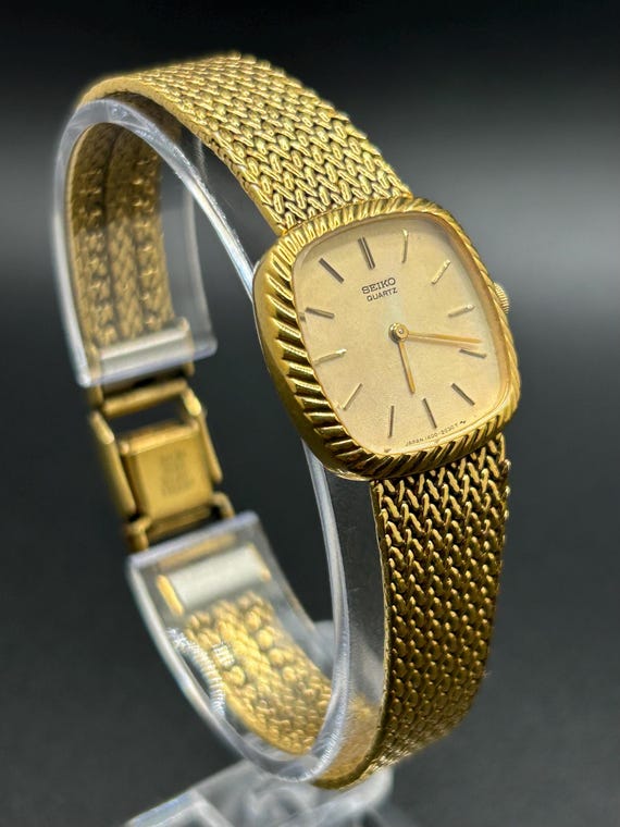 Vintage Seiko 1400-6159 Gold Tone Women's Quartz Watch With Mesh