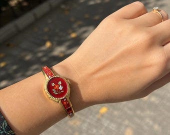 Vintage Ravisa Peekaboo Hidden Dial Red Floral Enamel Gold Tone Bangle Manual Wind Swiss Made Women’s Watch