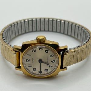 Vintage 1970s Timex Women’s Gold Tone Mechanical Manual Wind Watch