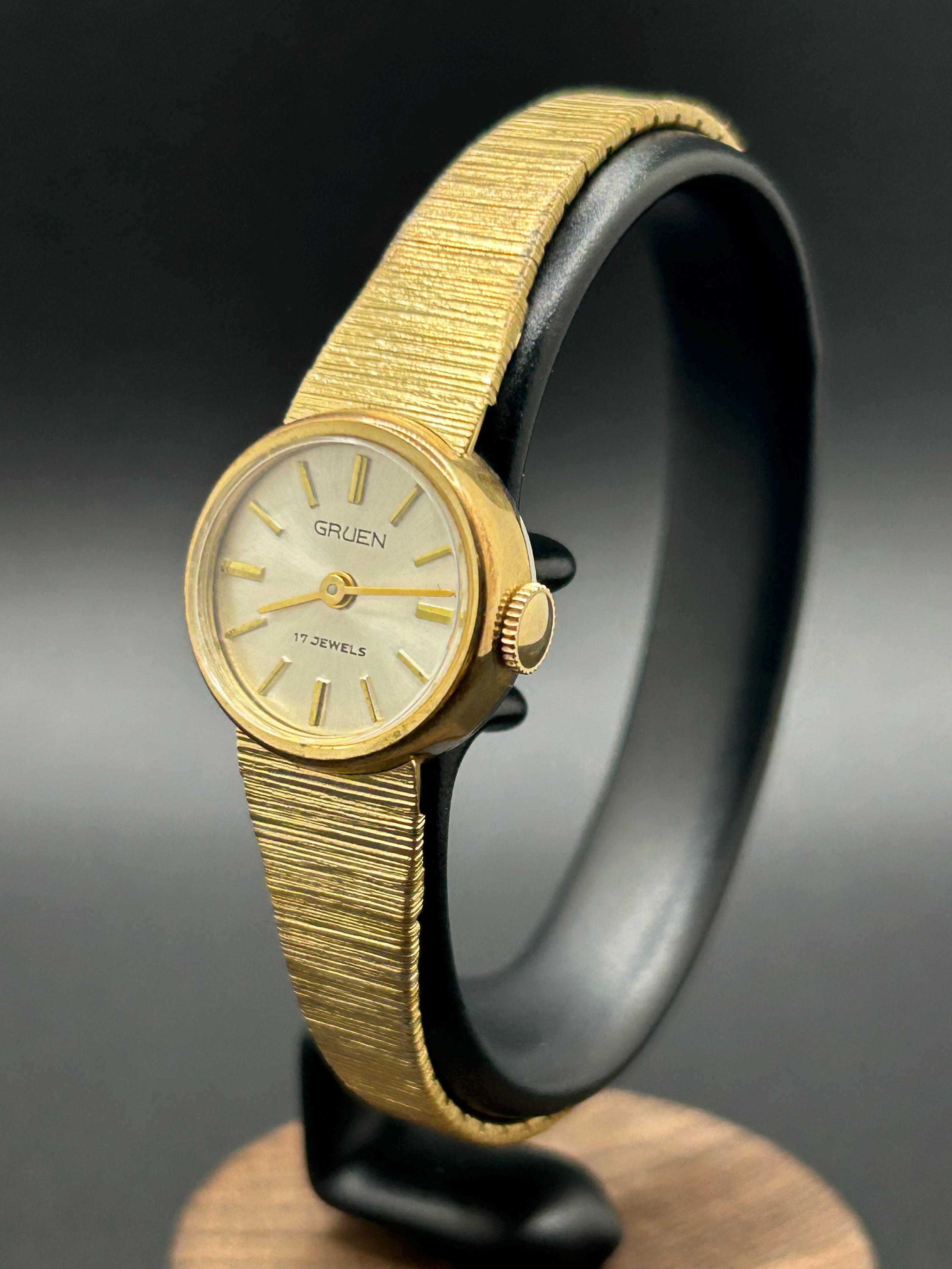 Montre Bracelet Femme Vintage Gruen - 17 Bijoux, Mécanique à Remontage Manuel - Cadran Carré Argenté