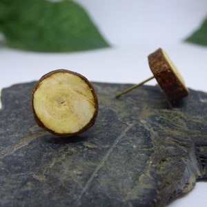 Wooden stud: natural maple stud earrings, wooden stud earrings, costume jewellery
