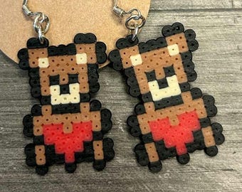 Osito de peluche: pendientes de cuentas Perler en miniatura para el día de San Valentín
