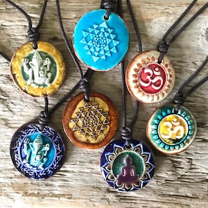 Neclays clay amulet * India yoga motifs * ceramic jewelry pendant - necklace: vegan * natural * handmade