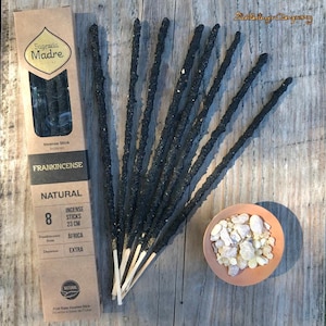 Frankincense Incense Sticks by Sagrada Madre - 8 thick resinous sticks *** Natural ingredients - finest fragrances ***