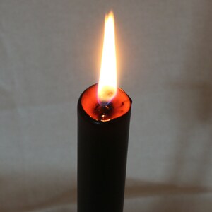 Gothic scented candle black outside, red inside set: 3, 5 or 8 stick candles with a spicy, sweet scent image 6