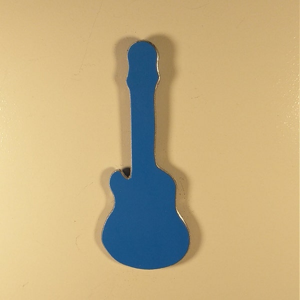 magnet guitare aluminium recyclé découpé à la main métal neuf surcyclé