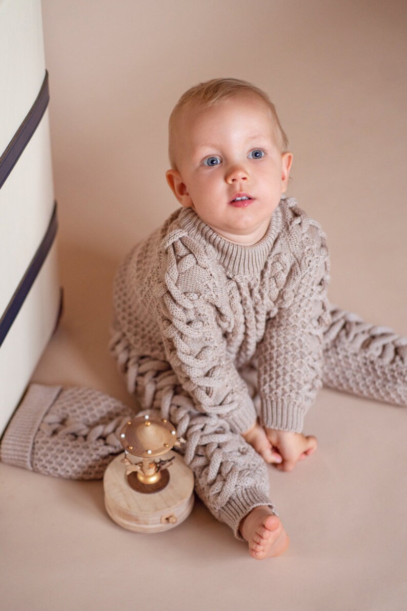 Sitter baby suit Baby girl suit Knitted baby suit Wool baby set Baby girl set Knitted baby set Wool baby hat Baby sweater image 2