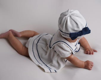 Ensemble Bébé Marin 3 Pièces Rare : Robe, Chapeau Et Bas Bleu Marine & Blanc - Taille 18 Mois - Neuf Avec étiquettes