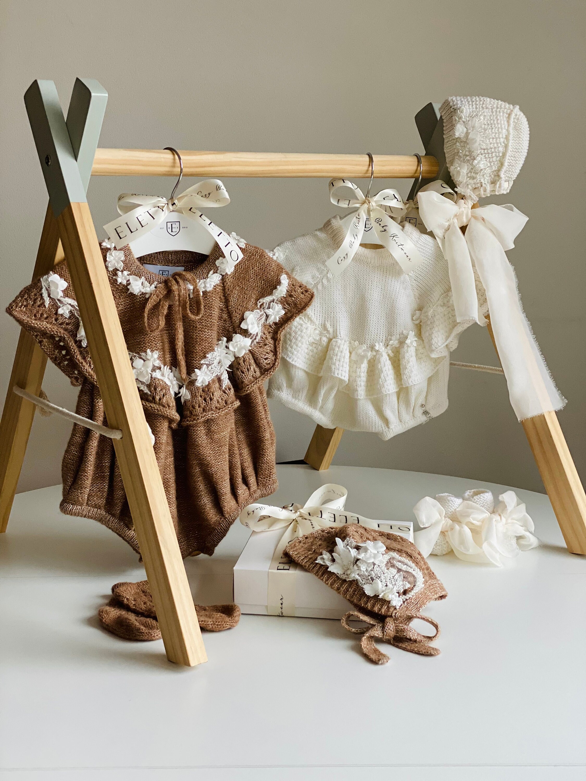Barboteuse Bébé Fille Avec Nœud Détail - Taille 9 Mois, Rose, Neuve Avec étiquettes